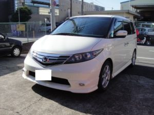エリシオン　純正ナビ交換