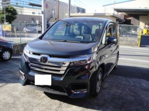ＲＰステップワゴン　フリップダウンモニター設置作業