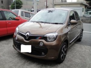 トゥインゴ　社外ナビ設置作業
